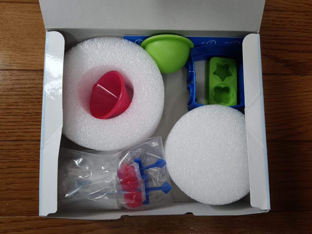 こおりのかがくじっけんセットの道具とパーツ